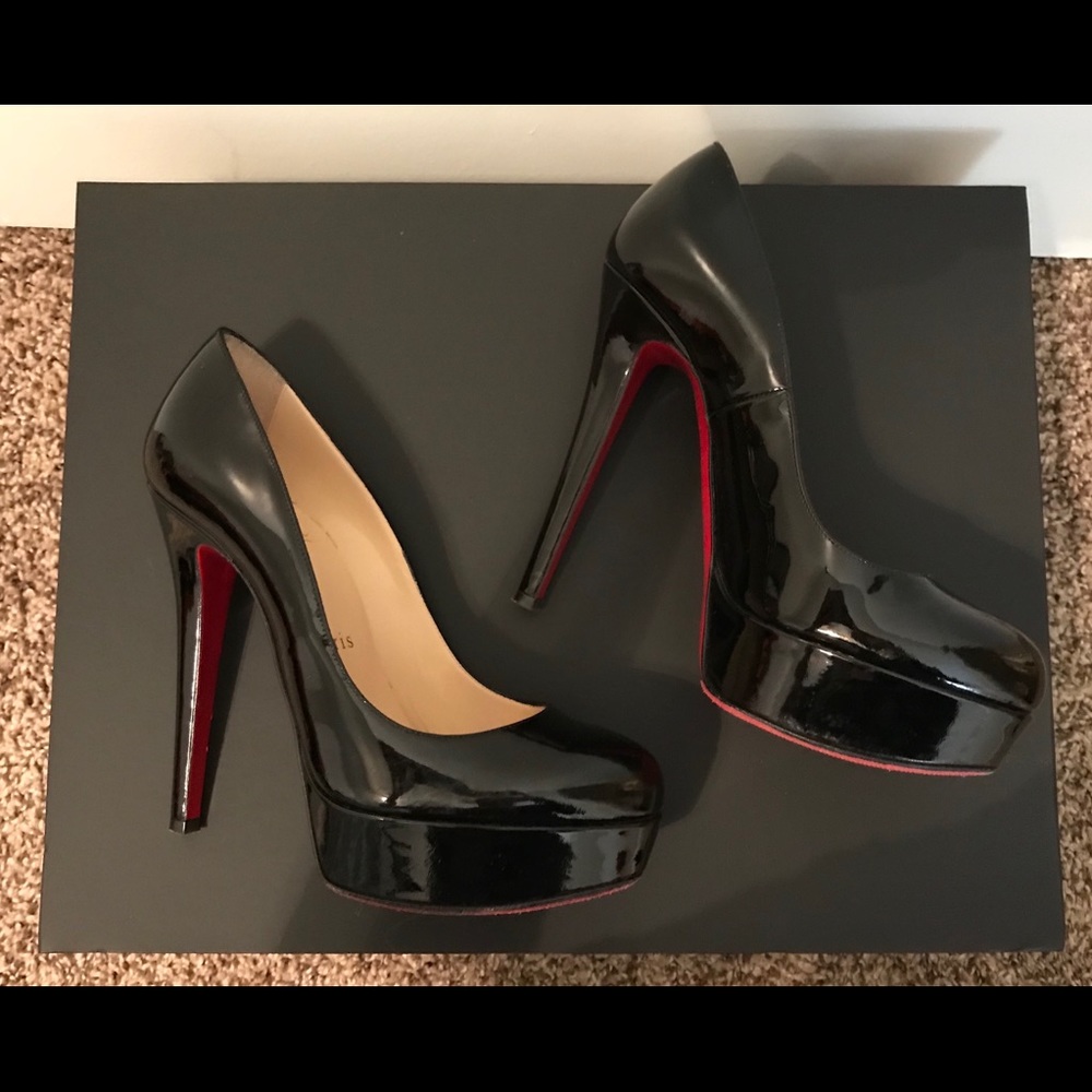 Christian Louboutin Bianca. Size 36